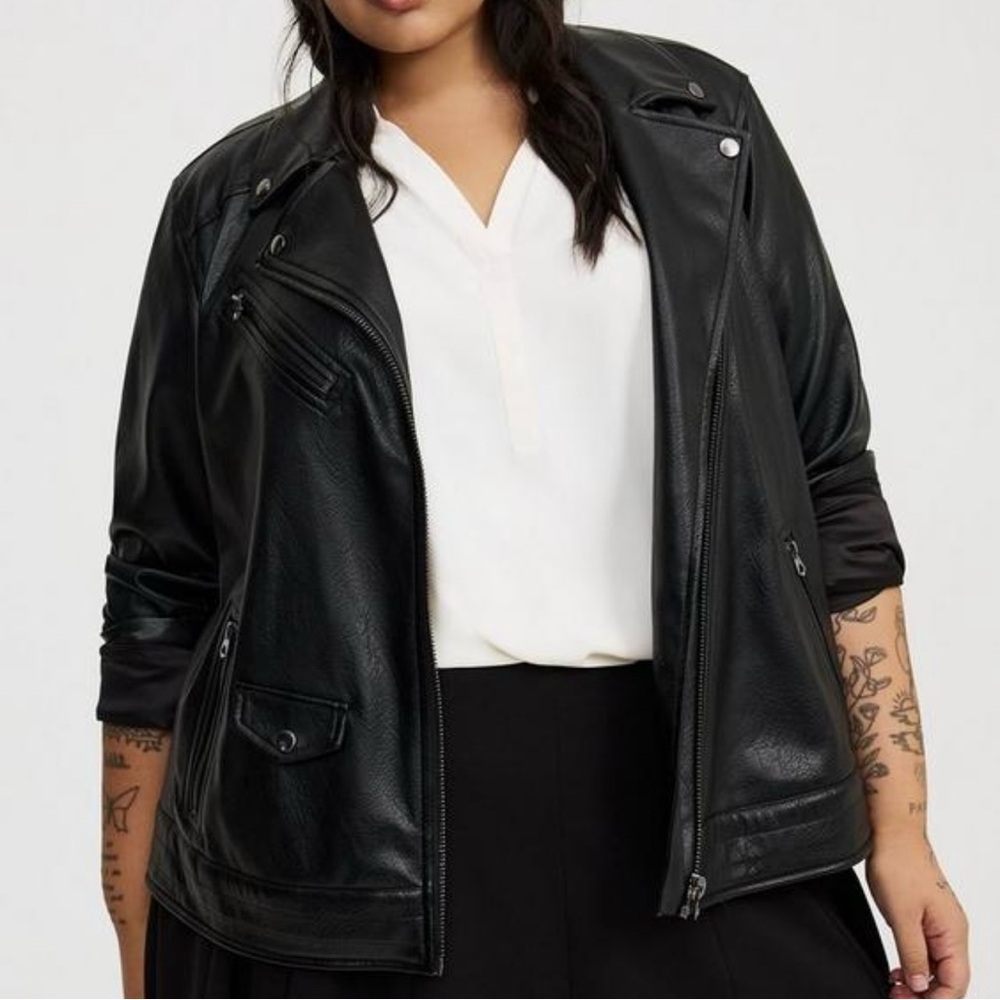 NWOT TORRID BLACK TEXTURED RELAXED MOTO FAUX LEATHER JACKET CASUAL - Picture 3 of 11